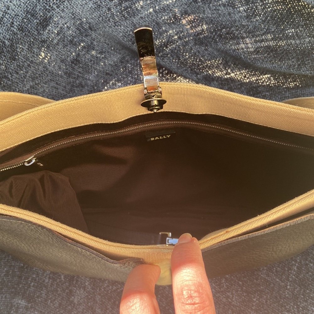 Bally Mod Hobo Brown Leather Beige Canvas Shoulder Handbag Purse - Picture 11 of 14